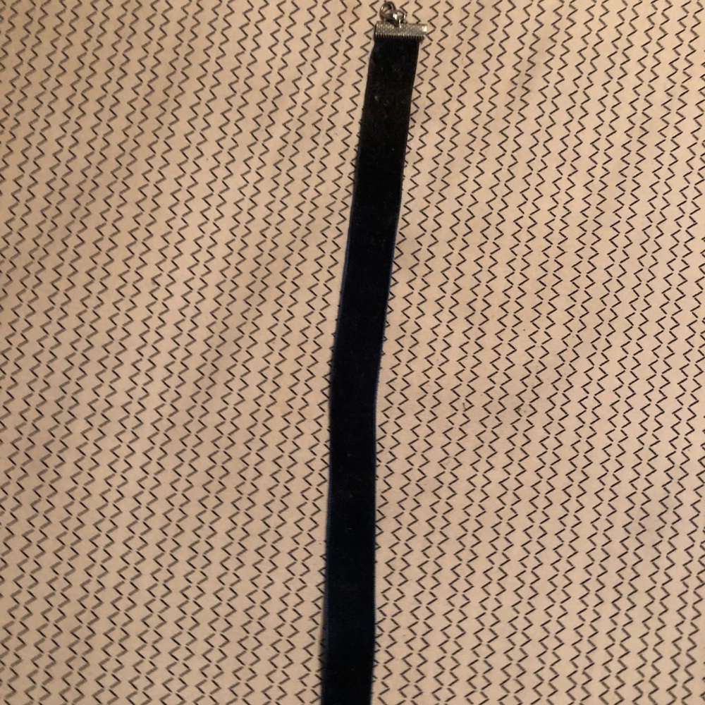 dark blue velvet choker